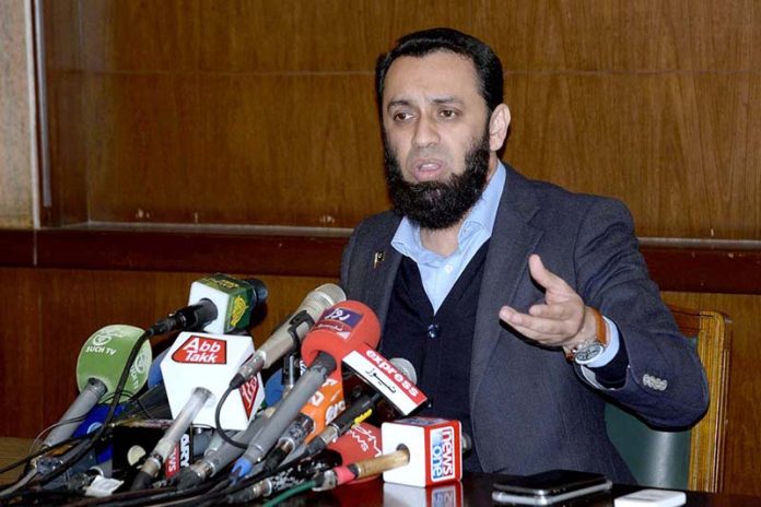 No grounds for contempt of court against govt : Tarar