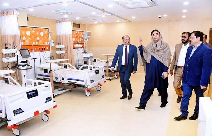 Chairman Pakistan People's Party and Foreign Minister Bilawal Bhutto Zardari inspecting the newly constructed Medical Emergency Response Center at Chandka Medical Civil Hospital during his visit