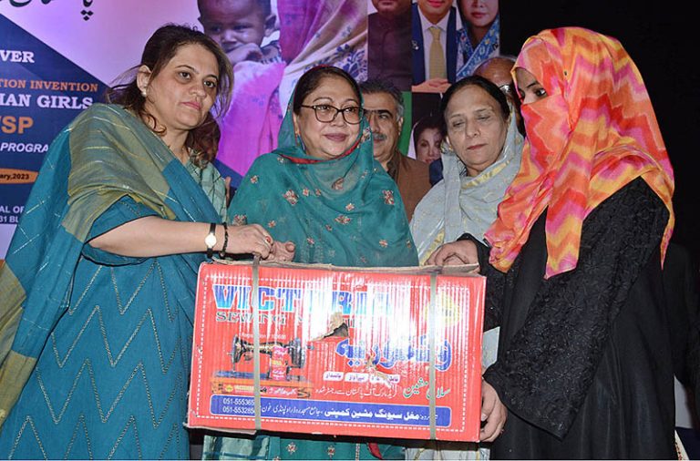 Central President PPP Women Wing Faryal Talpur, distributing sewing