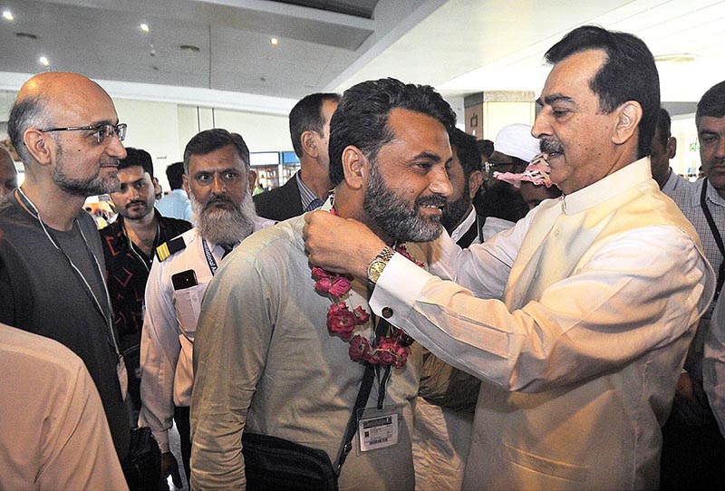 Senator Syed Yousuf Raza Gillani addressing the ceremony during the departure of pilgrims on the first Hajj flight from Multan International Airport