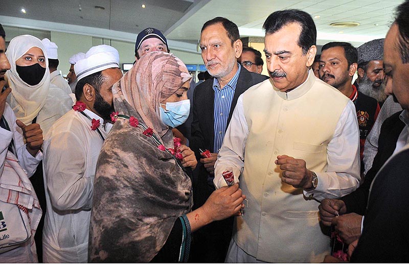 Senator Syed Yousuf Raza Gillani addressing the ceremony during the departure of pilgrims on the first Hajj flight from Multan International Airport