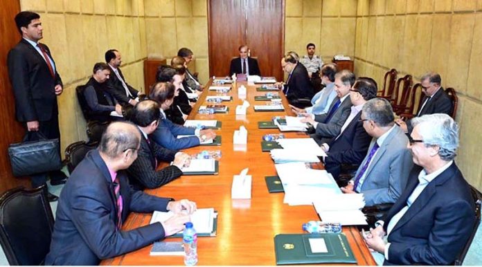 A delegation led by the Prime Minister of Azad Jammu and Kashmir, Anwar-ul-Haq calls on Prime Minister Muhammad Shehbaz Sharif