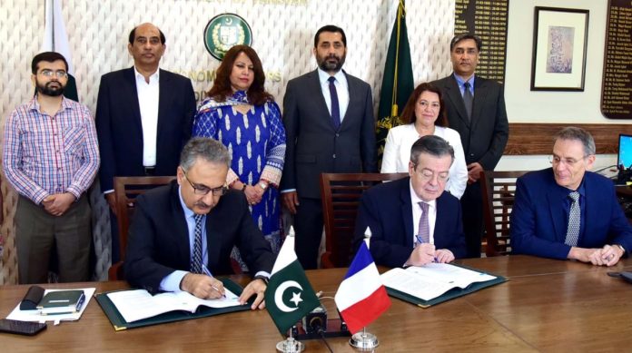 France provides Euro 180 million for NTDC transmission lines, grid stations projects