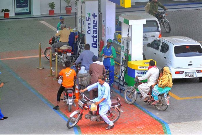 During the ''NO Helmet No Petrol'' campaign at Kalma Chowk, petrol pump staffers are declining to serve motorbikers who are not wearing helmets