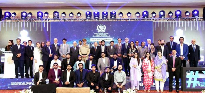 Prime Minister Muhammad Shehbaz Sharif and Chief of Army Staff General Syed Asim Munir in a group photo with Award winning Tech Startups in National IT Seminar