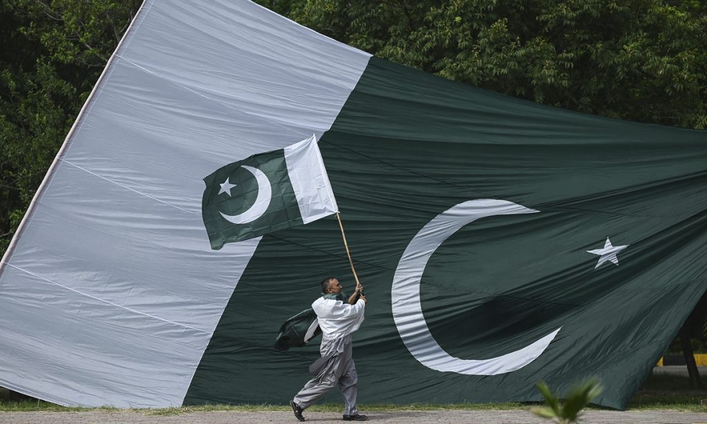 National flags hoist everywhere as Independence Day preparations reach ...