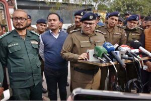 DPO Muhammad Hasan Iqbal addressing the media at the Young Drivers Counseling event at Police Line