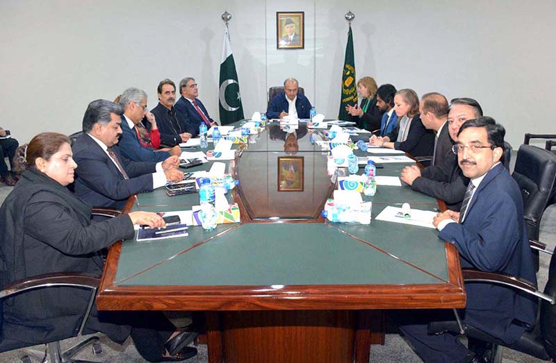 US delegates meet Mr. Justice Syed Mansoor Shah at the Federal Judicial ...