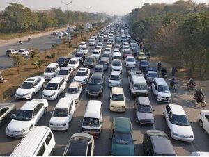 A view of accident after a vehicle hit to another at Islamabad Expressway.