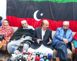 President PPP Sindh, Nisar Ahmad Khoro addressing to press conference