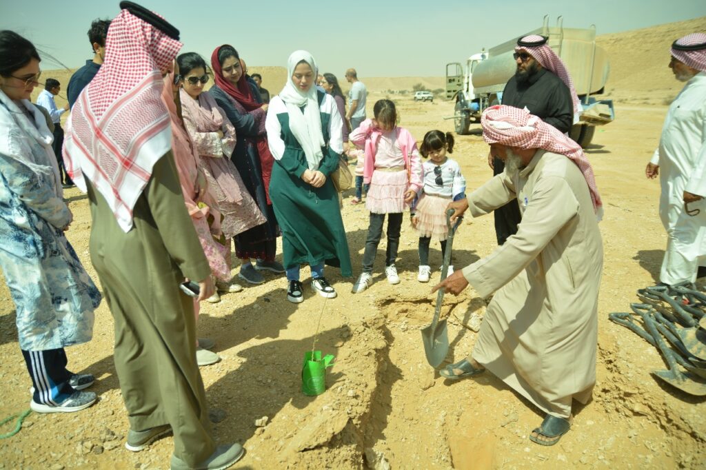 Pakistan embassy in Riyadh joins Green Initiative