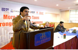 Program Manager SPARC, Dr. Khalil Ahmad Dogar addressing a Media Brief on "More Tobacco Taxes, Stronger National Economy".