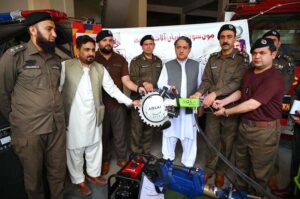 DG Rescue1122 Dr. Muhammad Ayaz Khan and Rescue 1122 officials giving briefing to Secretary Relief Yousaf Raheem regarding latest rescue equipment used in different emergencies at Rescue 1122 Headquarters.