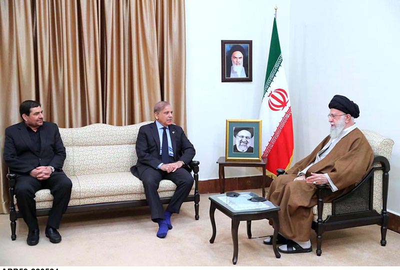 Prime Minister Muhammad Shehbaz Sharif meets the Supreme Leader of Iran ...