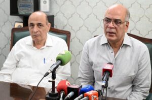 Mr. Riaz Ahmed Memon (Advisor) Federal Ombudsman and Navid Ahmed Shaikh, Member (Incharge) Secretariat talking to media persons during a visit and inspecting facilities of the Protectorate of Emigrants Office.