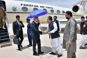 Governor Balochistan Sheikh Jaffar Khan Mandokhel and Chief Minister Balochistan Sarfraz Ahmed Bugti receiving Prime Minister Muhammad Shehbaz Sharif