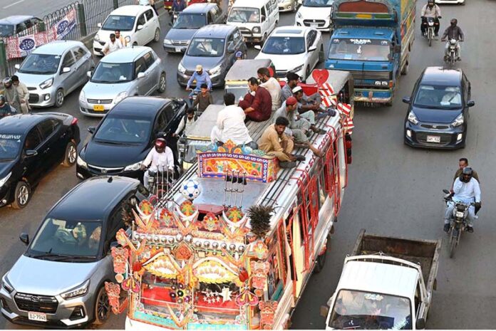 People traveling back home on the rooftop of a passenger bus may cause any mishap and needs the attention of the concerned authorities in the Provincial Capital