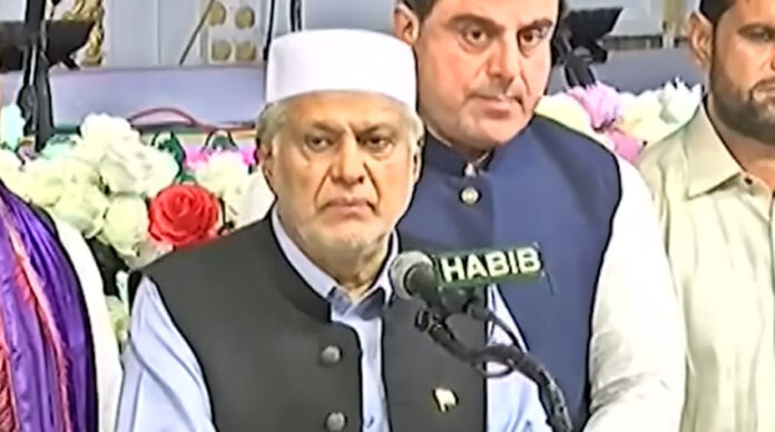 Ishaq-Dar-Urs-696x388.jpg