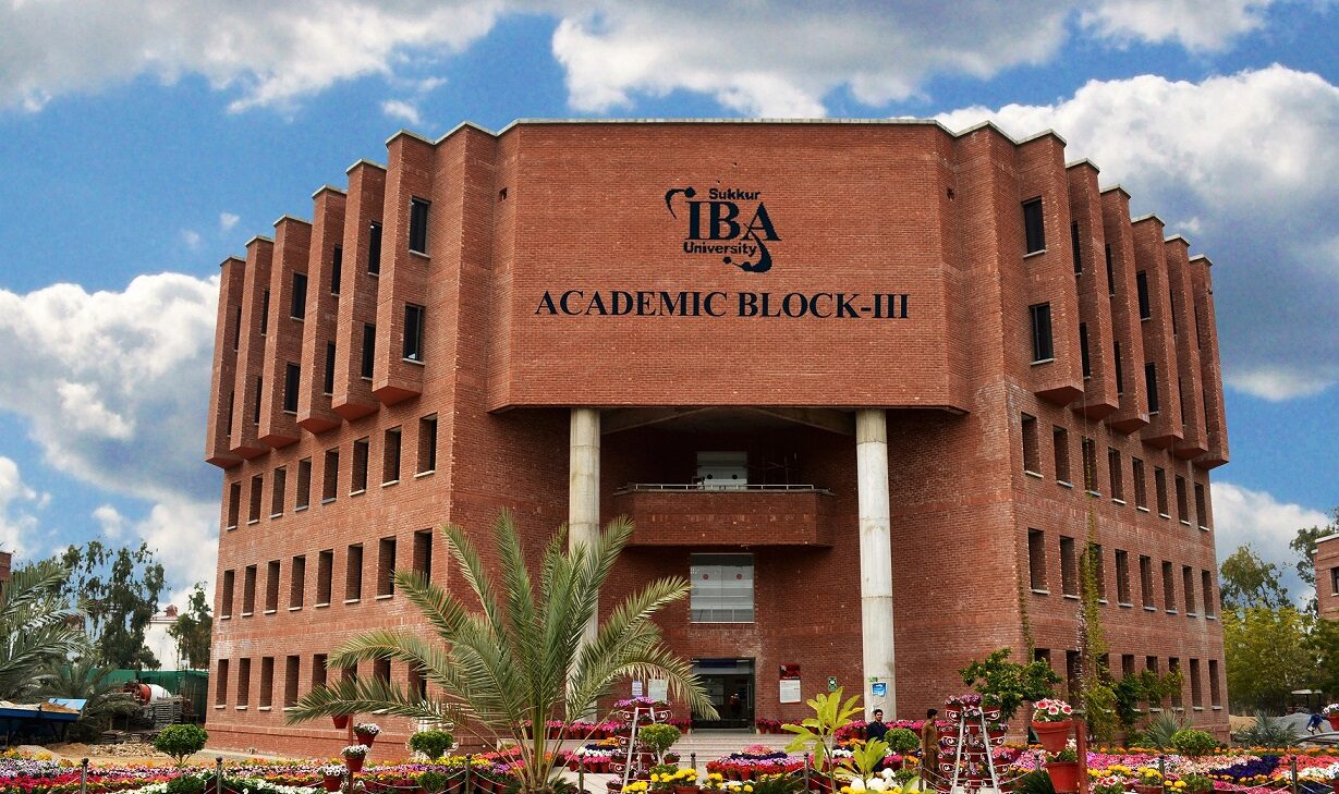 IBA University launches Sarsabz Sukkur tree plantation drive