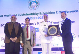 Secretary General of International Maritime Organization (IMO) Arsenio Dominguez giving a memento on the conclusion of International Maritime Sustainability Exhibition and Conference Pakistan 2024 at a local hotel