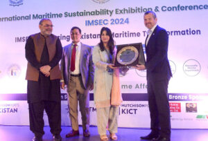 Secretary General of International Maritime Organization (IMO) Arsenio Dominguez giving a memento on the conclusion of International Maritime Sustainability Exhibition and Conference Pakistan 2024 at a local hotel