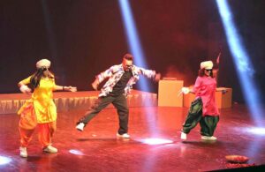 Renowned Artist, Nighat Chaudhry performing at Dance Junction Night during World Culture Festival 2024 at Arts Council of Pakistan Karachi last late night.