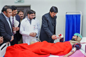 Governor Punjab, Sardar Saleem Haider Khan addresses the inauguration ceremony of the Dialysis Centre in Renal Care Foundation Hospital, Iqbal Town.