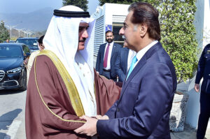 Speaker National Assembly Sardar Ayaz Sadiq welcoming Speaker of the Council of Representatives of Bahrain Dr. Ahmed bin Salman Al-Musalam at Parliament House.