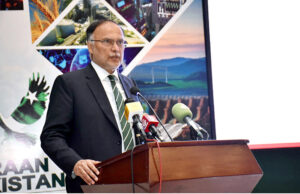 Federal Minister for Planning, Development, and Special Initiatives Ahsan Iqbal, speaking at the “Uraan Pakistan” Workshop at CM house.