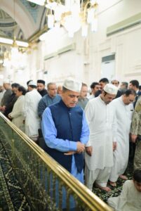 MADINA MUNAWWARA: March 21 - Prime Minister Muhammad Shehbaz Sharif offers prayers in the Masjid e Nabvi.