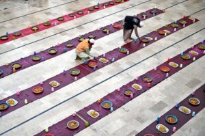 Volunteers are organizing free Iftar meals during the holy month of Ramadan at Jamia Muhammadi Masjid, near Sheikh Zayed Chowk.