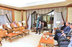 Saudi Investment Minister H.E. Khalid Al-Falih and Head of the Joint Task Force for Economic Engagement H.E. Mohammad Al-Tuwaijri call on Prime Minister Muhammad Shehbaz Sharif.