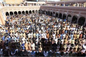 A large number of faithful offering first Friday prayer of Holy Fasting Month of Ramzanul Mubarak in Sunehri Masjid