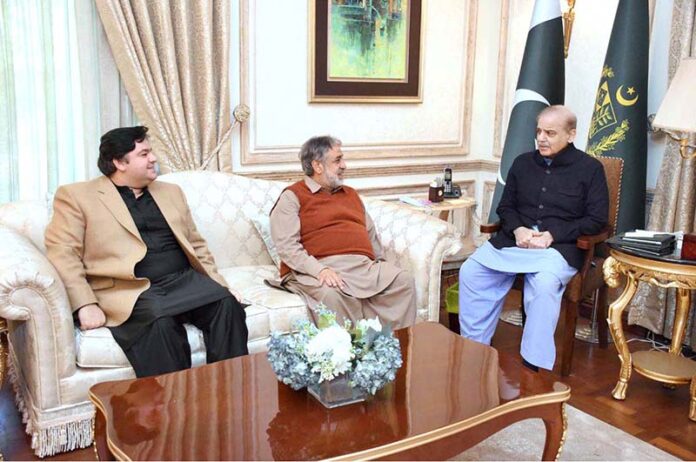 Sheikh Waseem, former Member of the National Assembly along with Saad Waseem, Member of the National Assembly call on Prime Minister Muhammad Shehbaz Sharif