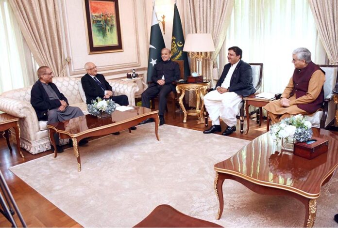 A delegation of members of board of Pakistan Institute of Legislative Development and Transparency (PILDAT) calls on Prime Minister Muhammad Shehbaz Sharif