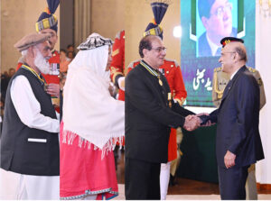 President Asif Ali Zardari conferring the President's Award for Pride of Performance, at the investiture ceremony to confer the insignias of Civil Awards, held at Aiwan-e-Sadr.